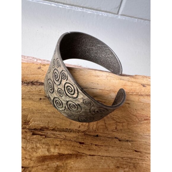 St Justin Pewter Celtic Spiral Patterned Open Cuff Bracelet - Picture 2 of 7